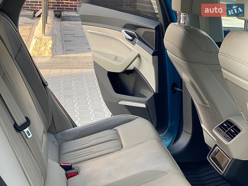 Внедорожник / Кроссовер Audi e-tron 2019 в Тернополе