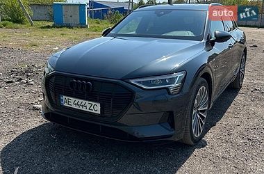 Внедорожник / Кроссовер Audi e-tron 2020 в Днепре