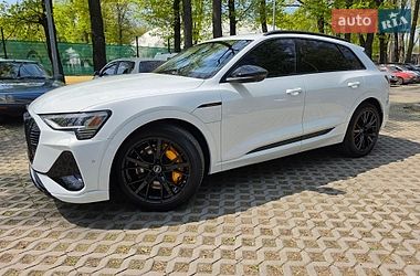 Внедорожник / Кроссовер Audi e-tron 2022 в Харькове