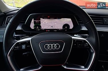 Внедорожник / Кроссовер Audi e-tron 2020 в Сваляве фото 41 Внедорожник / Кроссовер Audi e-tron 2020 в Сваляве