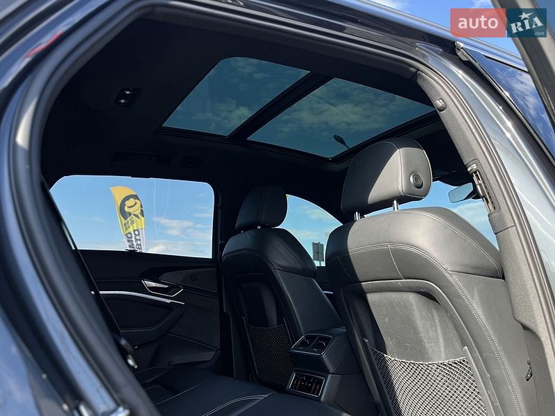 Внедорожник / Кроссовер Audi e-tron 2022 в Мукачево