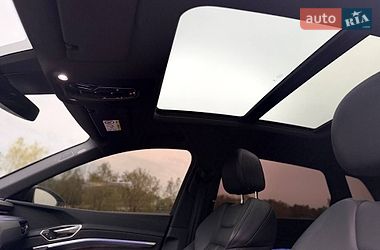 Внедорожник / Кроссовер Audi e-tron 2018 в Хмельнике