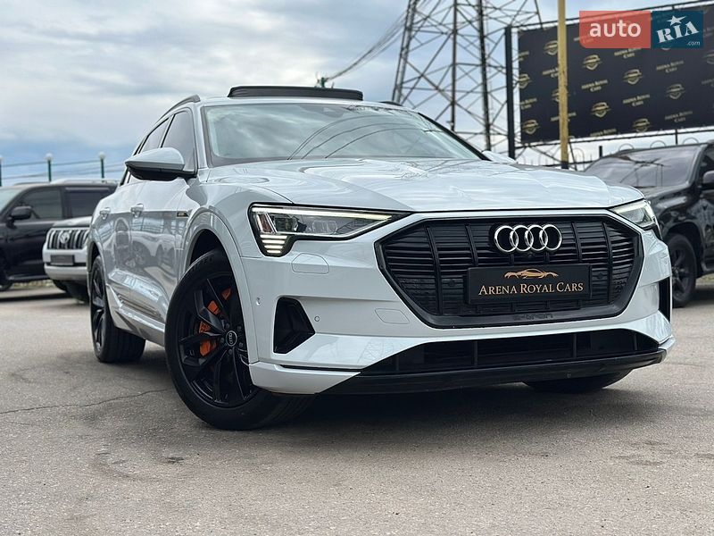 Внедорожник / Кроссовер Audi e-tron 2021 в Харькове