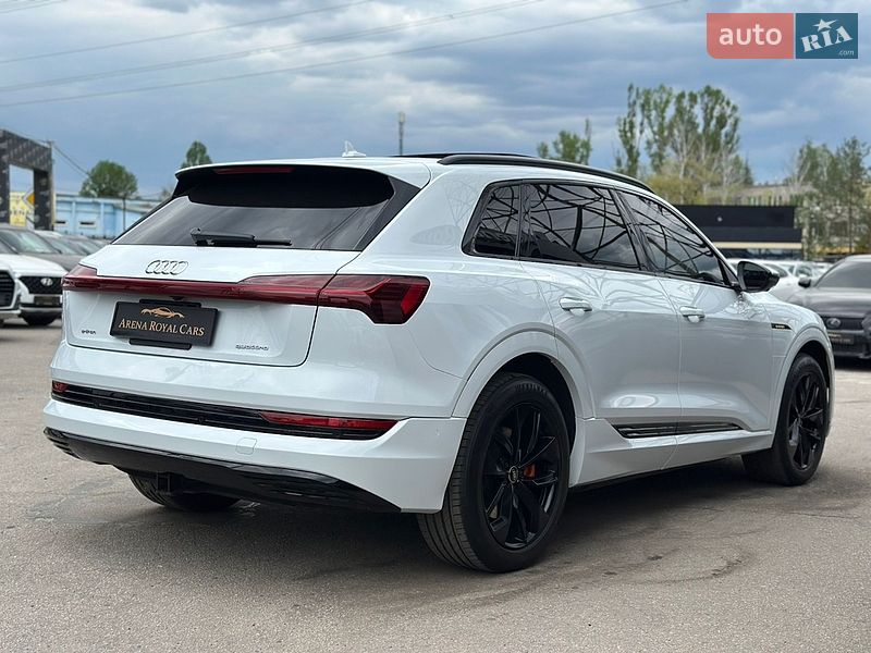 Внедорожник / Кроссовер Audi e-tron 2021 в Харькове