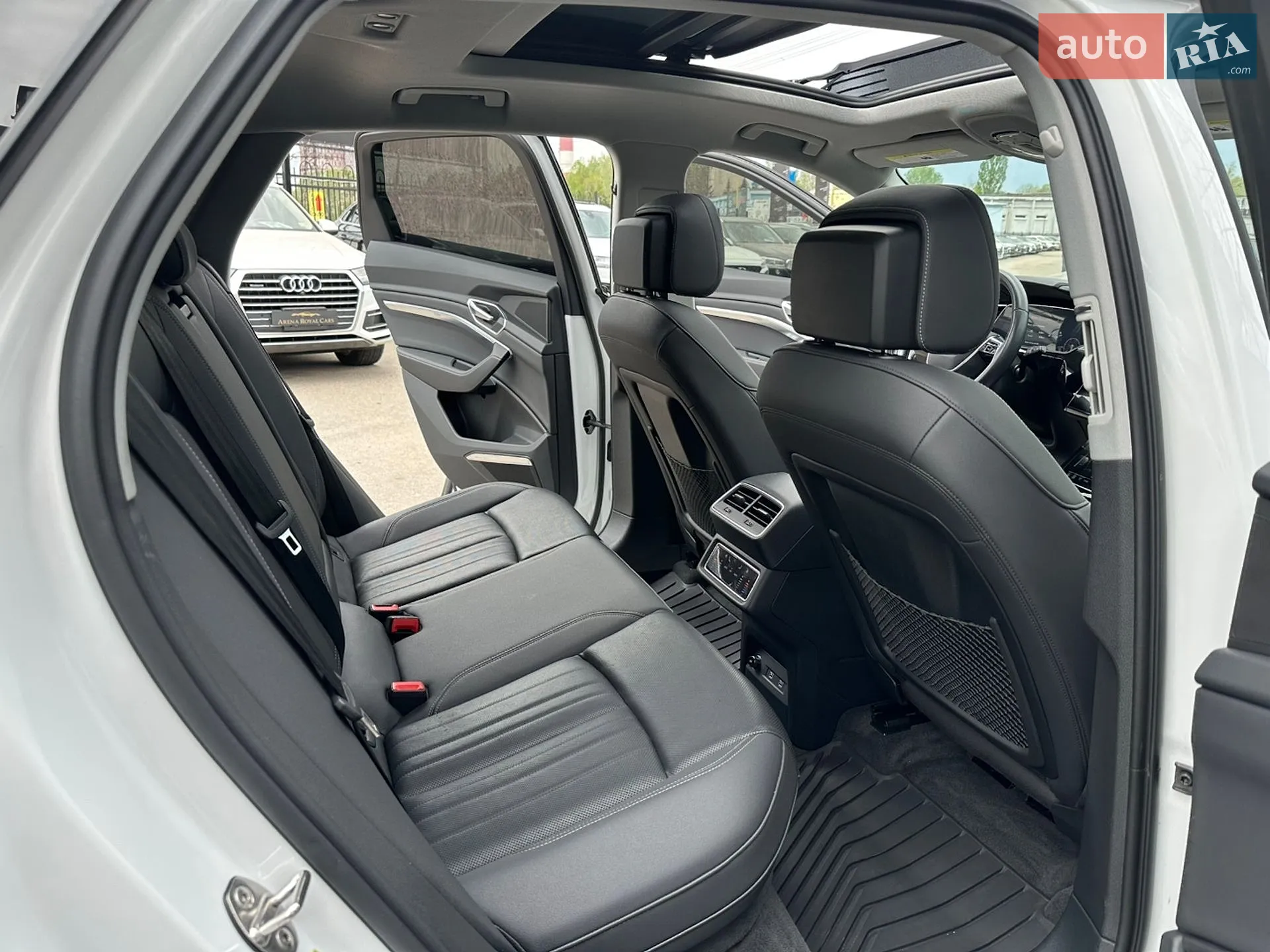 2021 Audi e-tron - мініатюра 20