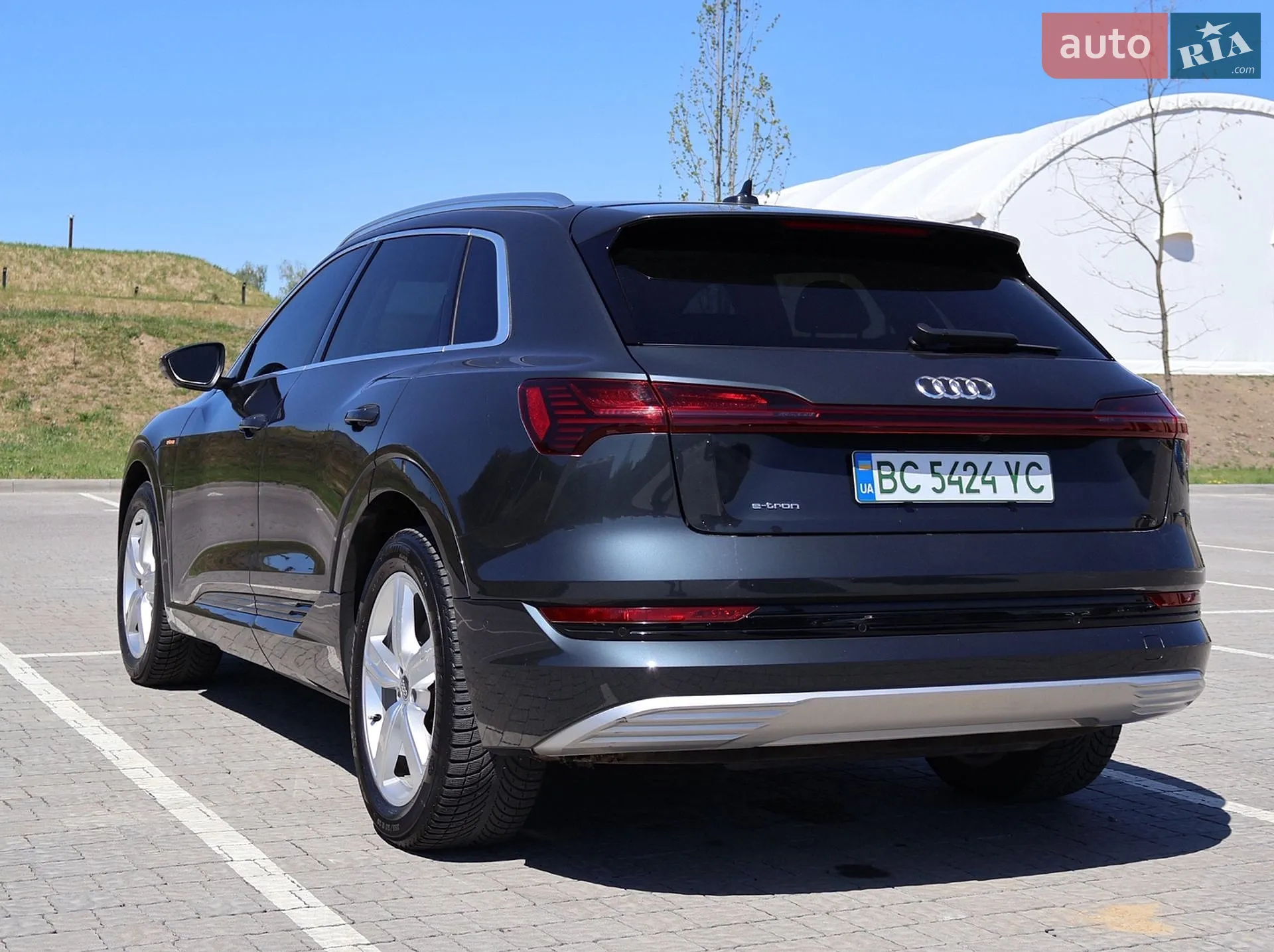 2019 Audi e-tron - мініатюра 12