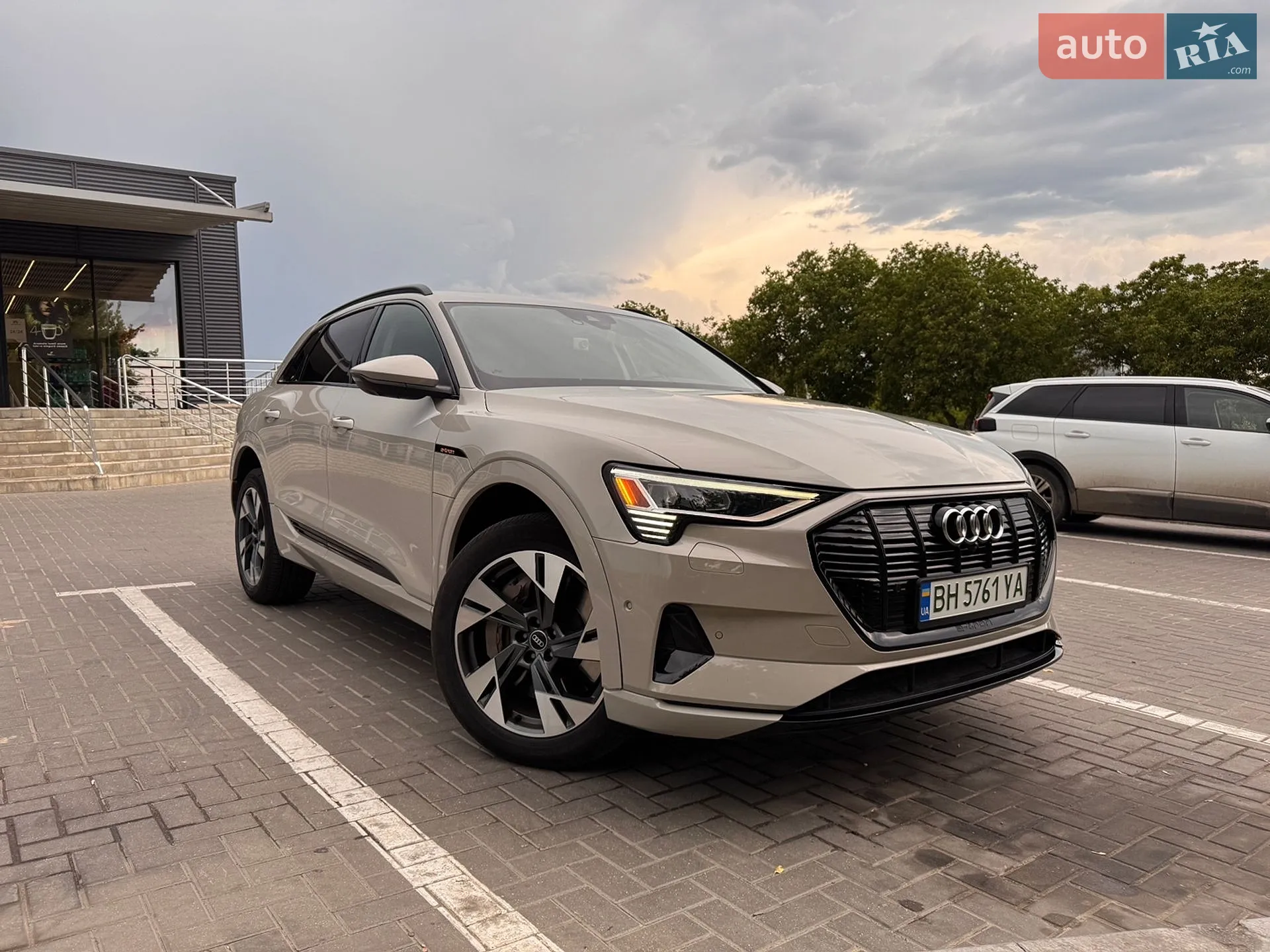 2021 Audi e-tron - мініатюра 3