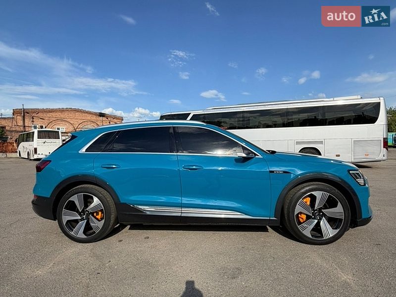 Позашляховик / Кросовер Audi e-tron 2019 в Харкові