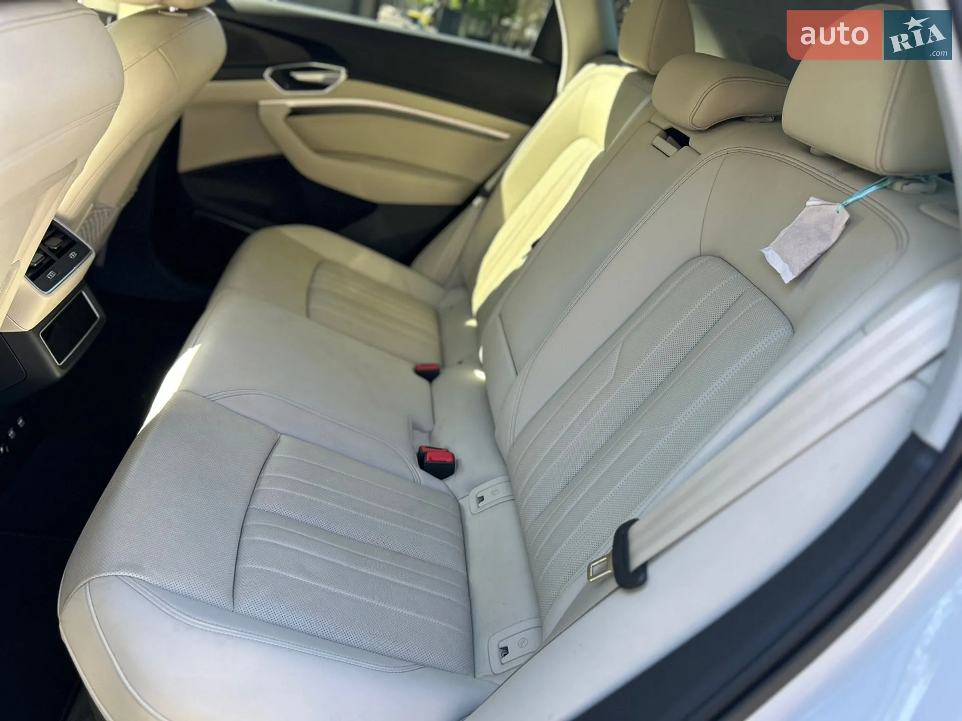 2019 Audi e-tron - мініатюра 22