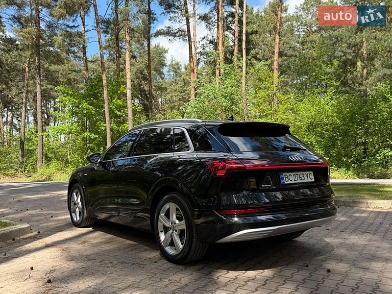 Внедорожник / Кроссовер Audi e-tron 2019 в Львове