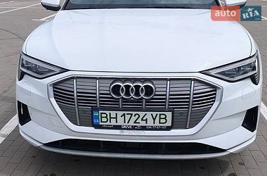 Позашляховик / Кросовер Audi e-tron 2019 в Одесі