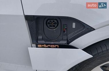 Позашляховик / Кросовер Audi e-tron 2019 в Одесі