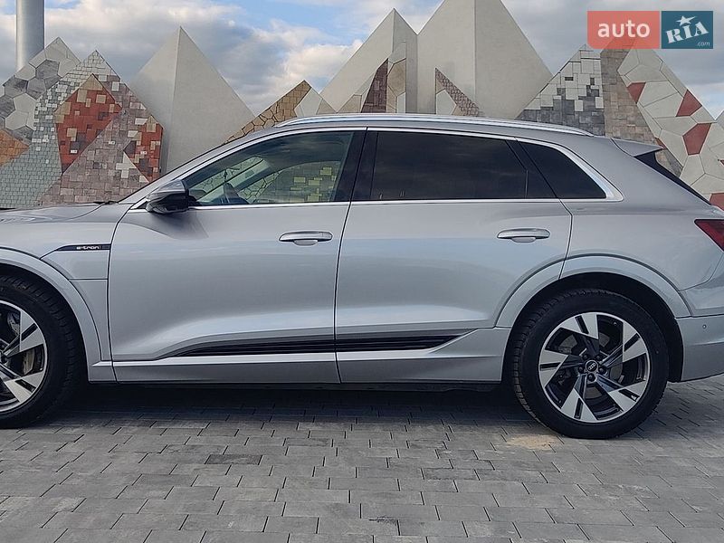 Внедорожник / Кроссовер Audi e-tron 2021 в Львове