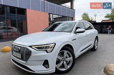 Позашляховик / Кросовер Audi e-tron 2019 в Володимирі