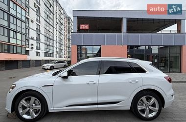 Позашляховик / Кросовер Audi e-tron 2019 в Володимирі