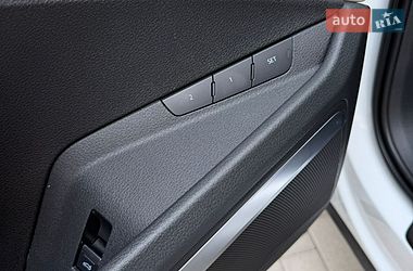 Позашляховик / Кросовер Audi e-tron 2019 в Володимирі
