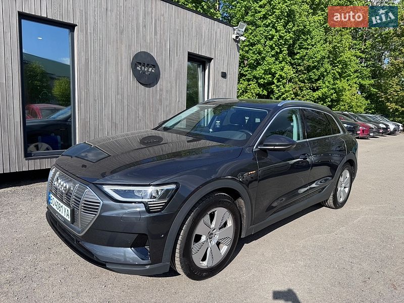 Позашляховик / Кросовер Audi e-tron 2019 в Тернополі