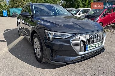 Позашляховик / Кросовер Audi e-tron 2019 в Тернополі