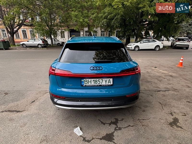 Внедорожник / Кроссовер Audi e-tron 2019 в Одессе