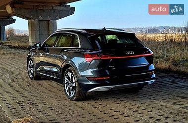 Позашляховик / Кросовер Audi e-tron 2019 в Тернополі
