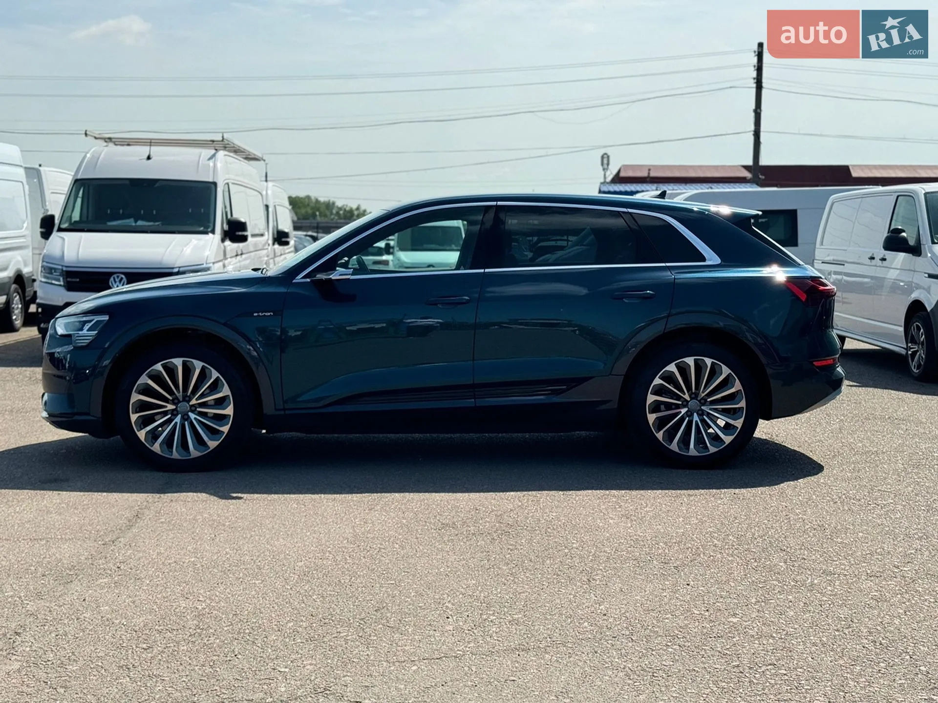 2019 Audi e-tron - мініатюра 2
