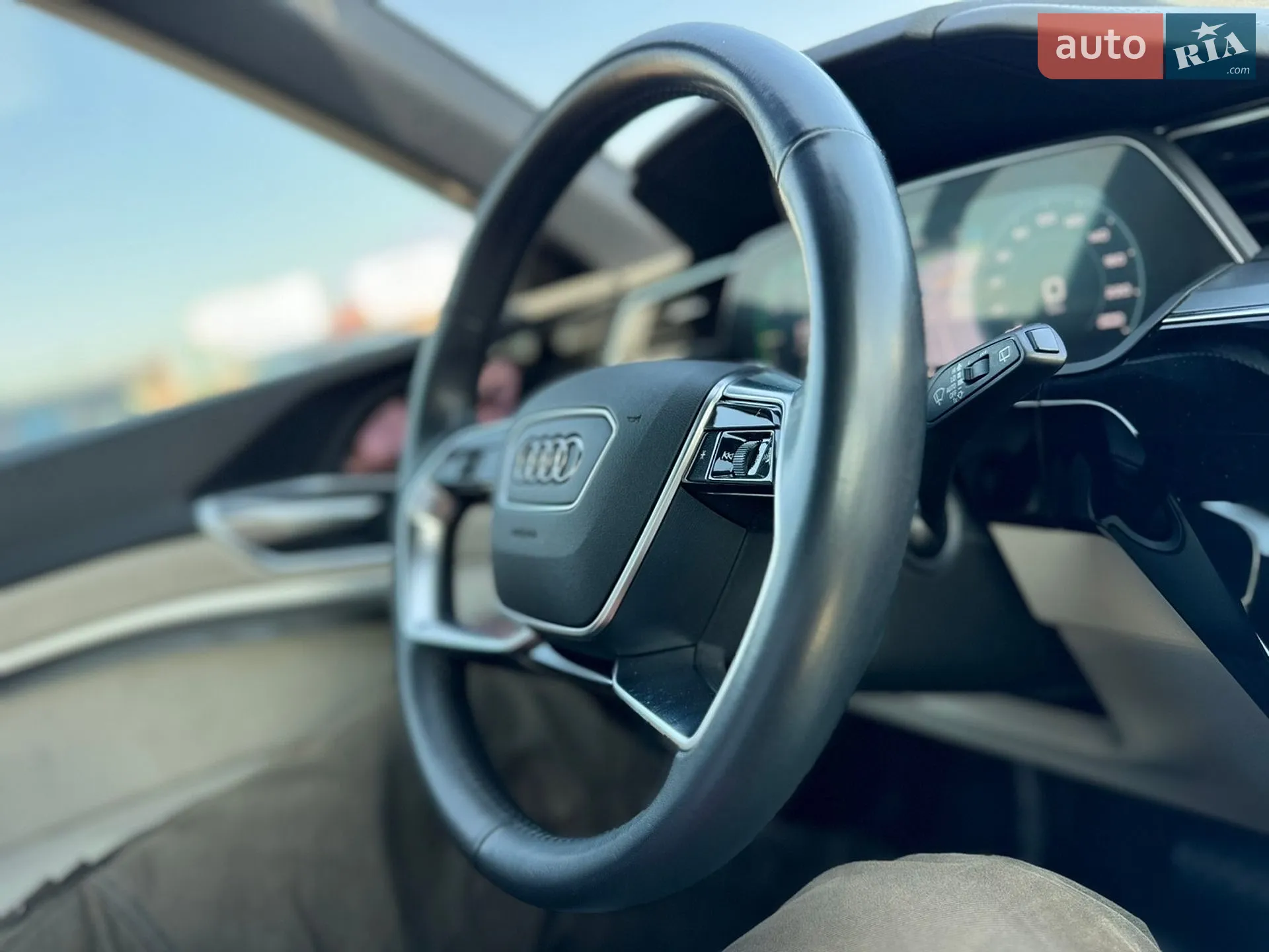 2019 Audi e-tron - мініатюра 38