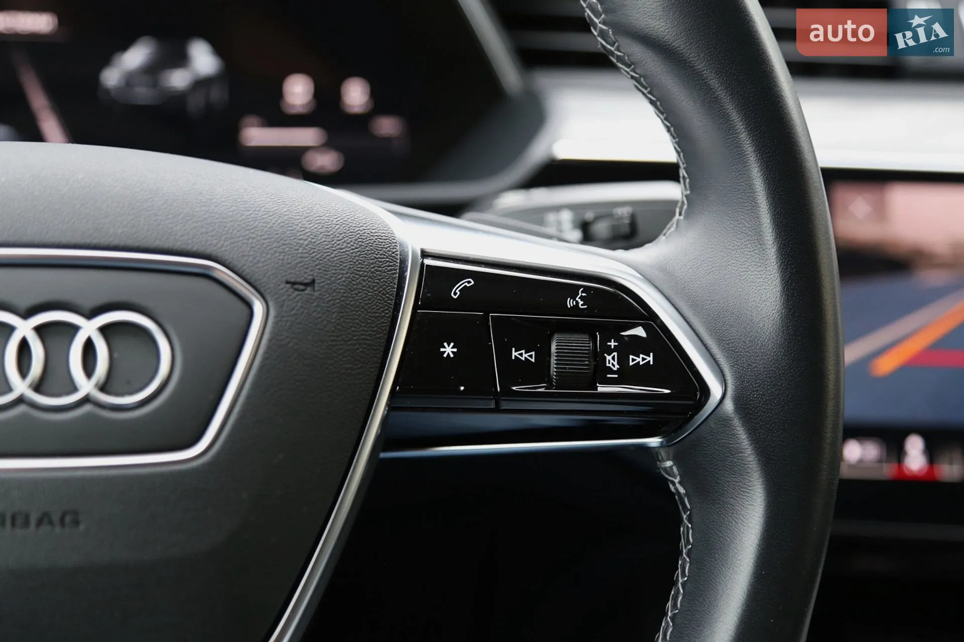2022 Audi e-tron - мініатюра 10