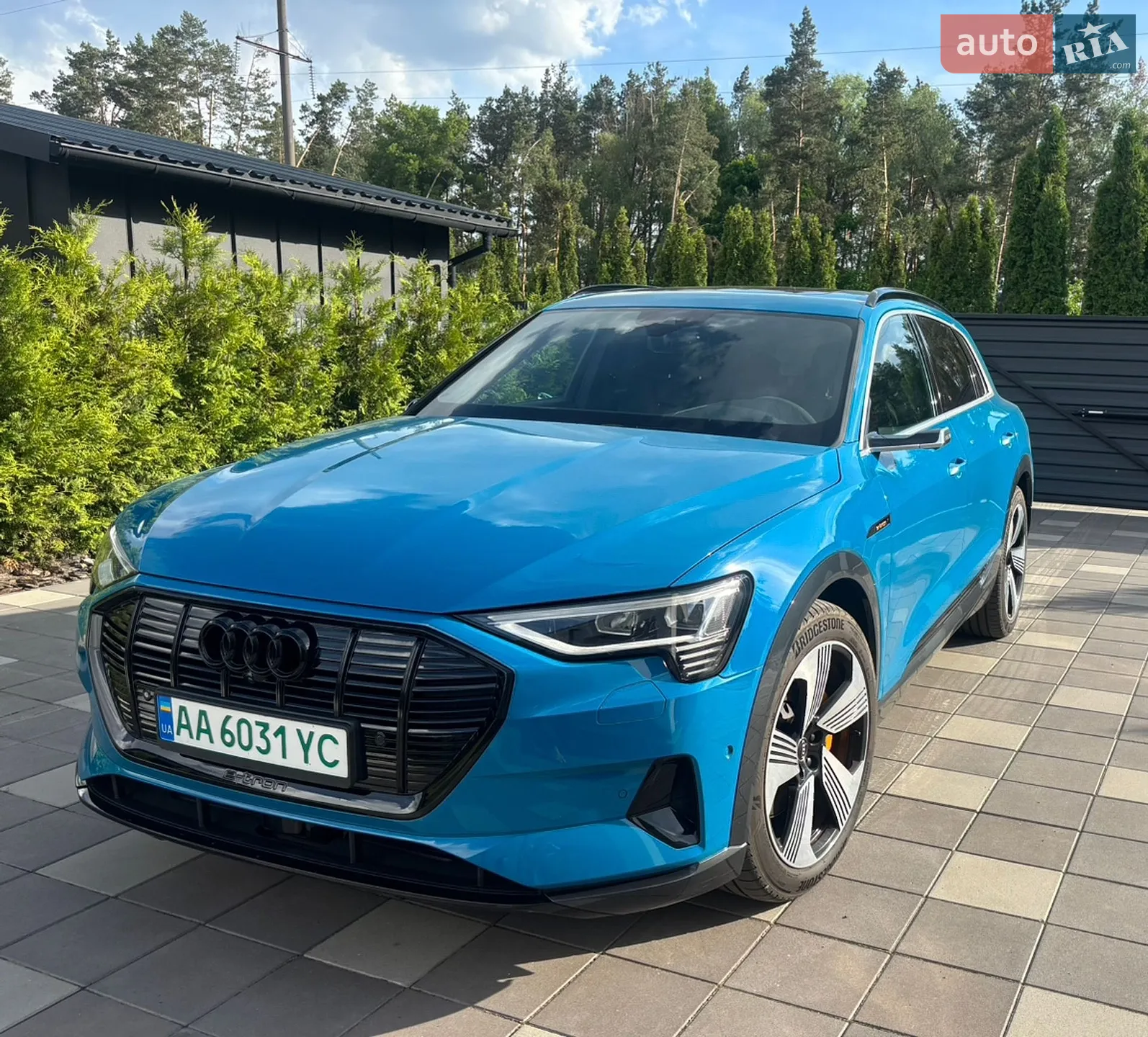 2019 Audi e-tron - мініатюра 2