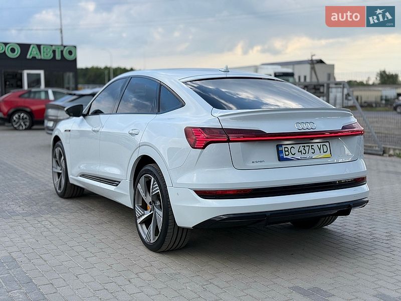 Внедорожник / Кроссовер Audi e-tron 2022 в Львове