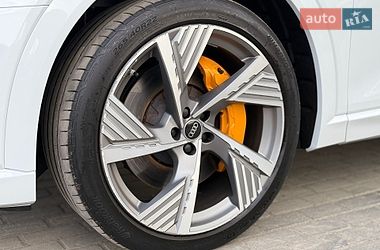 Внедорожник / Кроссовер Audi e-tron 2022 в Львове