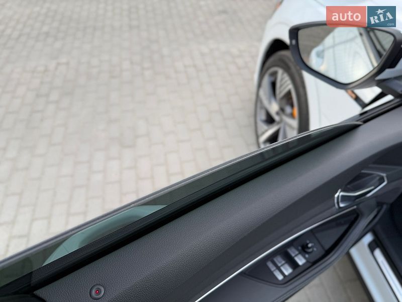 Внедорожник / Кроссовер Audi e-tron 2022 в Львове