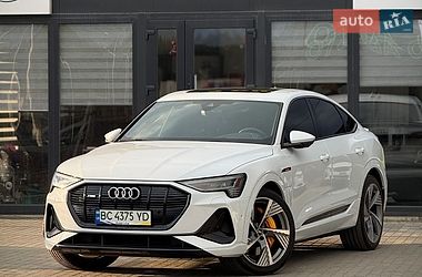 Позашляховик / Кросовер Audi e-tron 2022 в Львові
