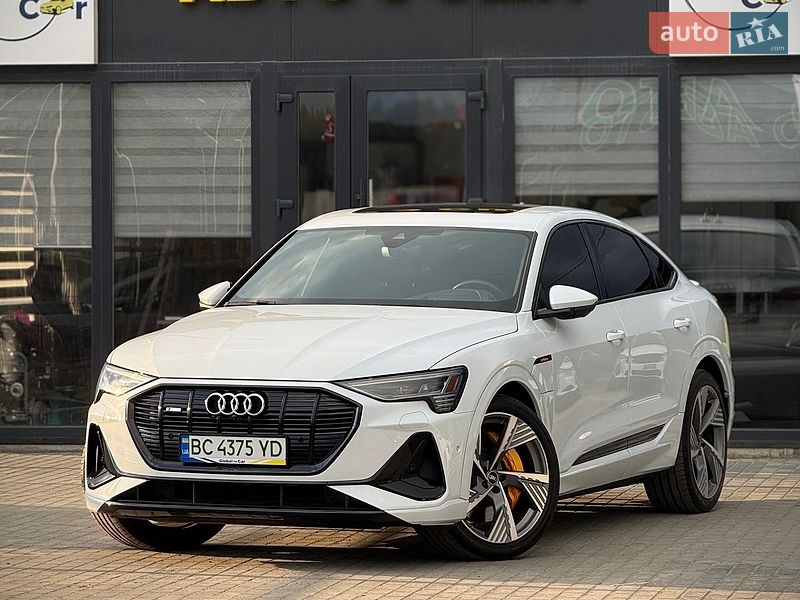 Audi e-tron 2022