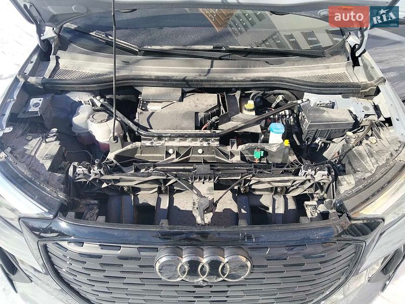 Позашляховик / Кросовер Audi e-tron 2023 в Києві