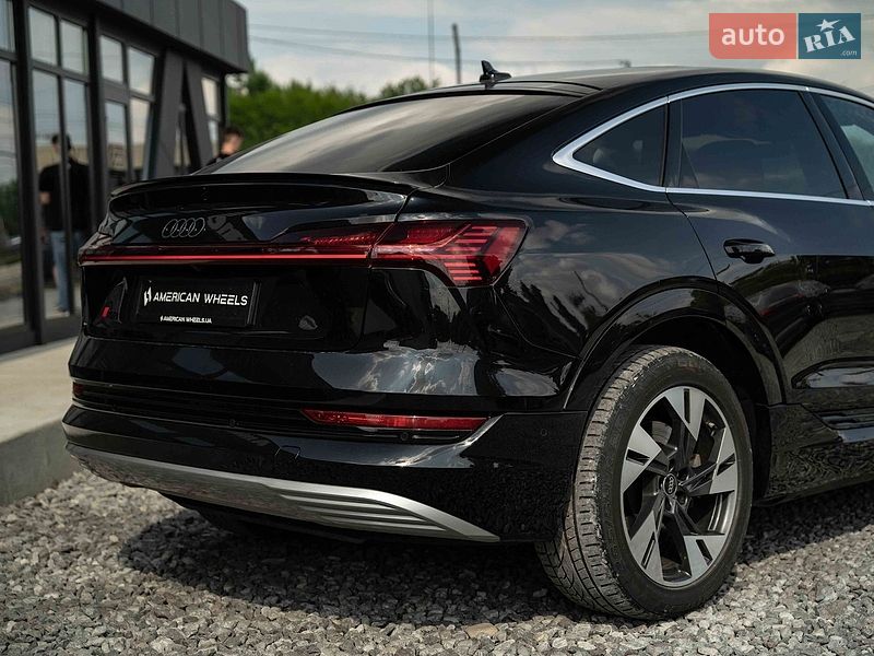 Внедорожник / Кроссовер Audi e-tron 2022 в Черновцах