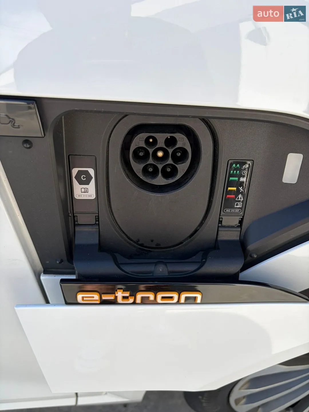 2021 Audi e-tron - мініатюра 22