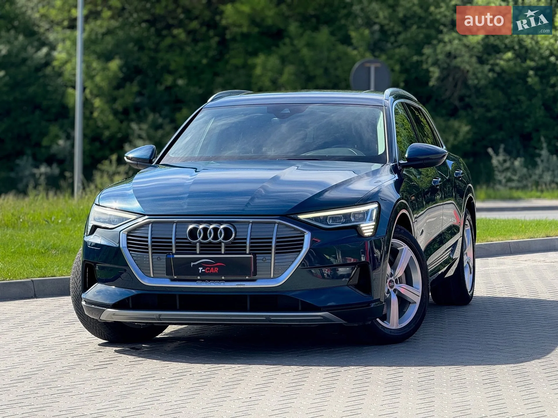 2021 Audi e-tron - мініатюра 3