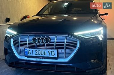 Внедорожник / Кроссовер Audi e-tron 2021 в Киеве