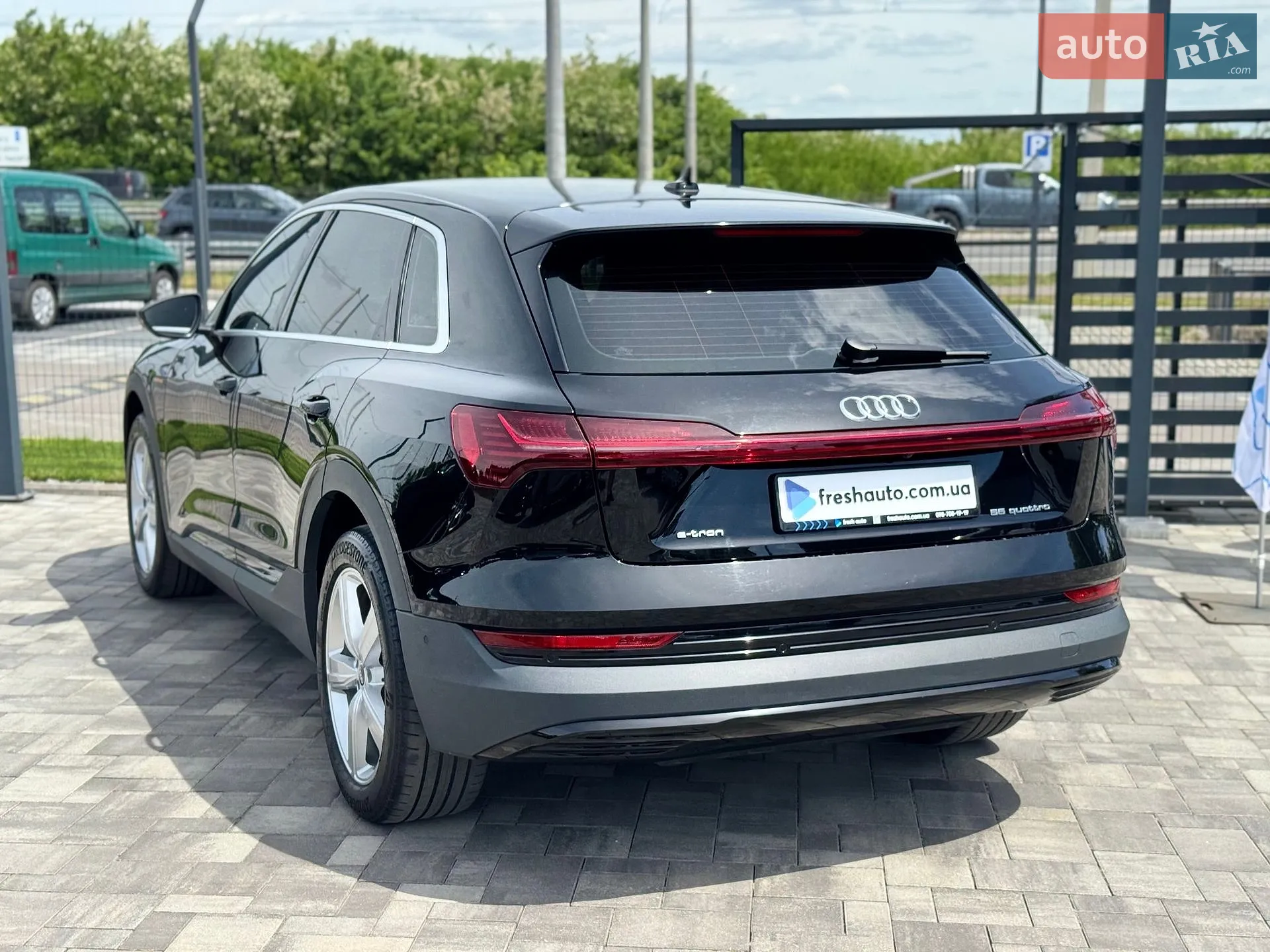 2021 Audi e-tron - мініатюра 10