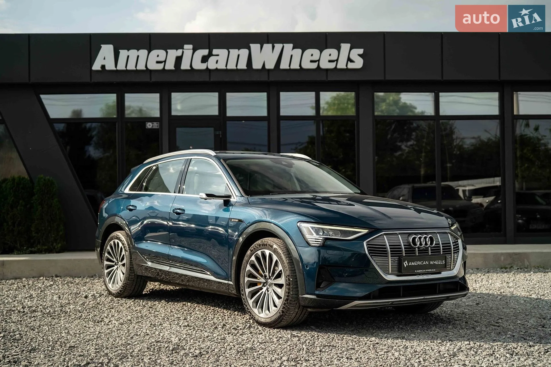 2019 Audi e-tron - мініатюра 3
