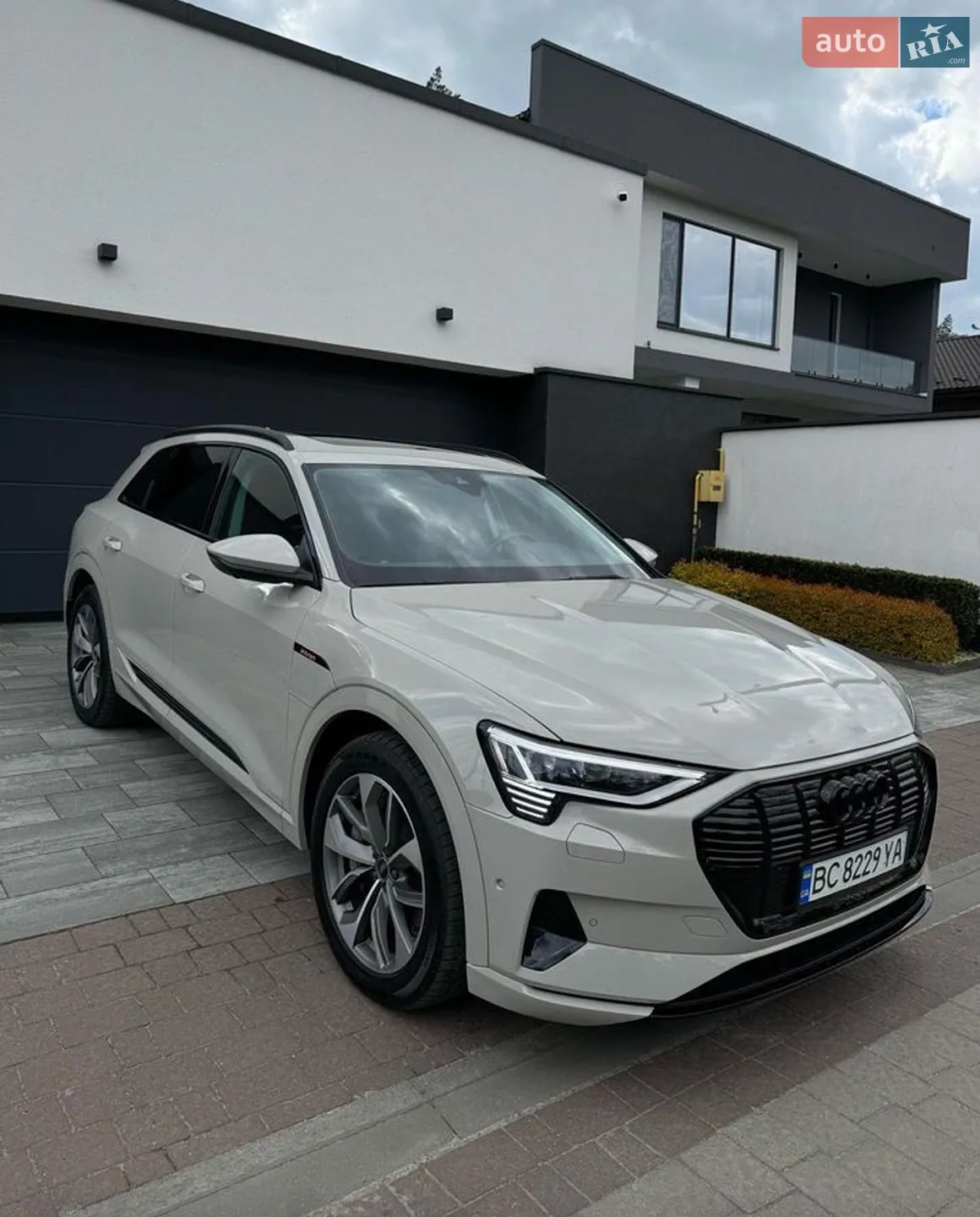 2020 Audi e-tron - мініатюра 4