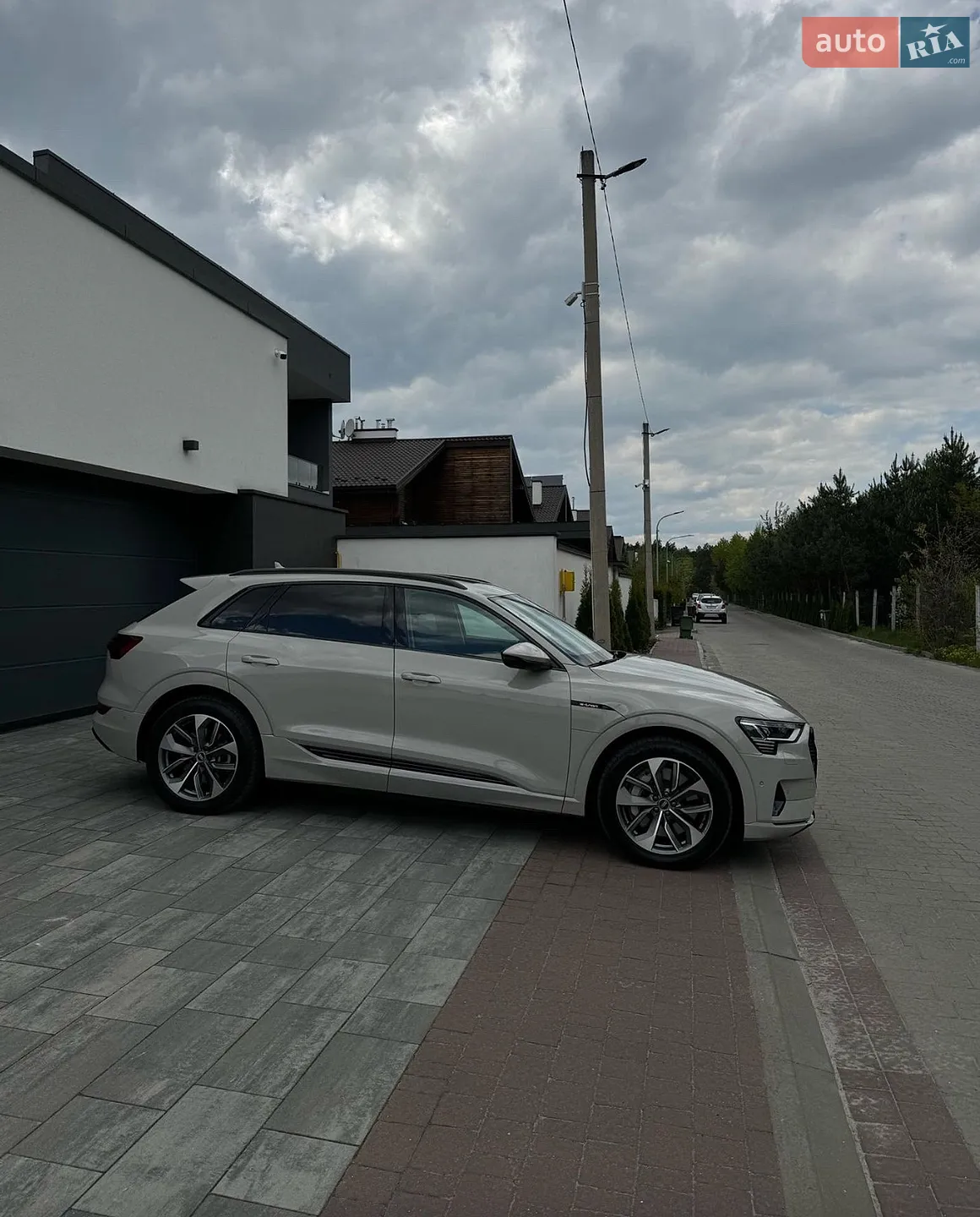 2020 Audi e-tron - мініатюра 6
