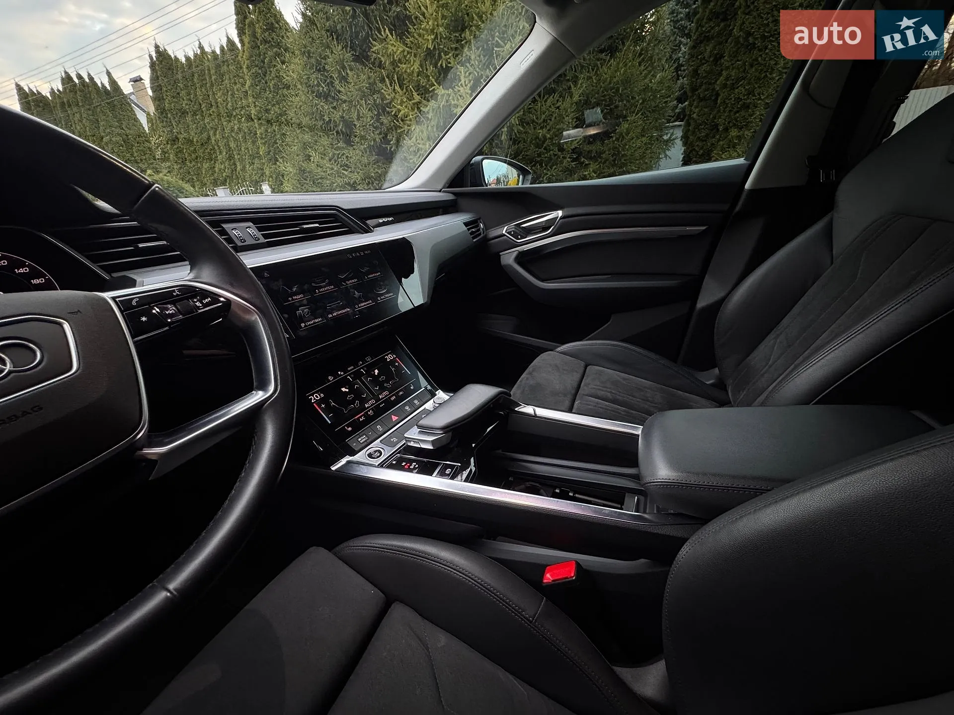 2022 Audi e-tron - мініатюра 20