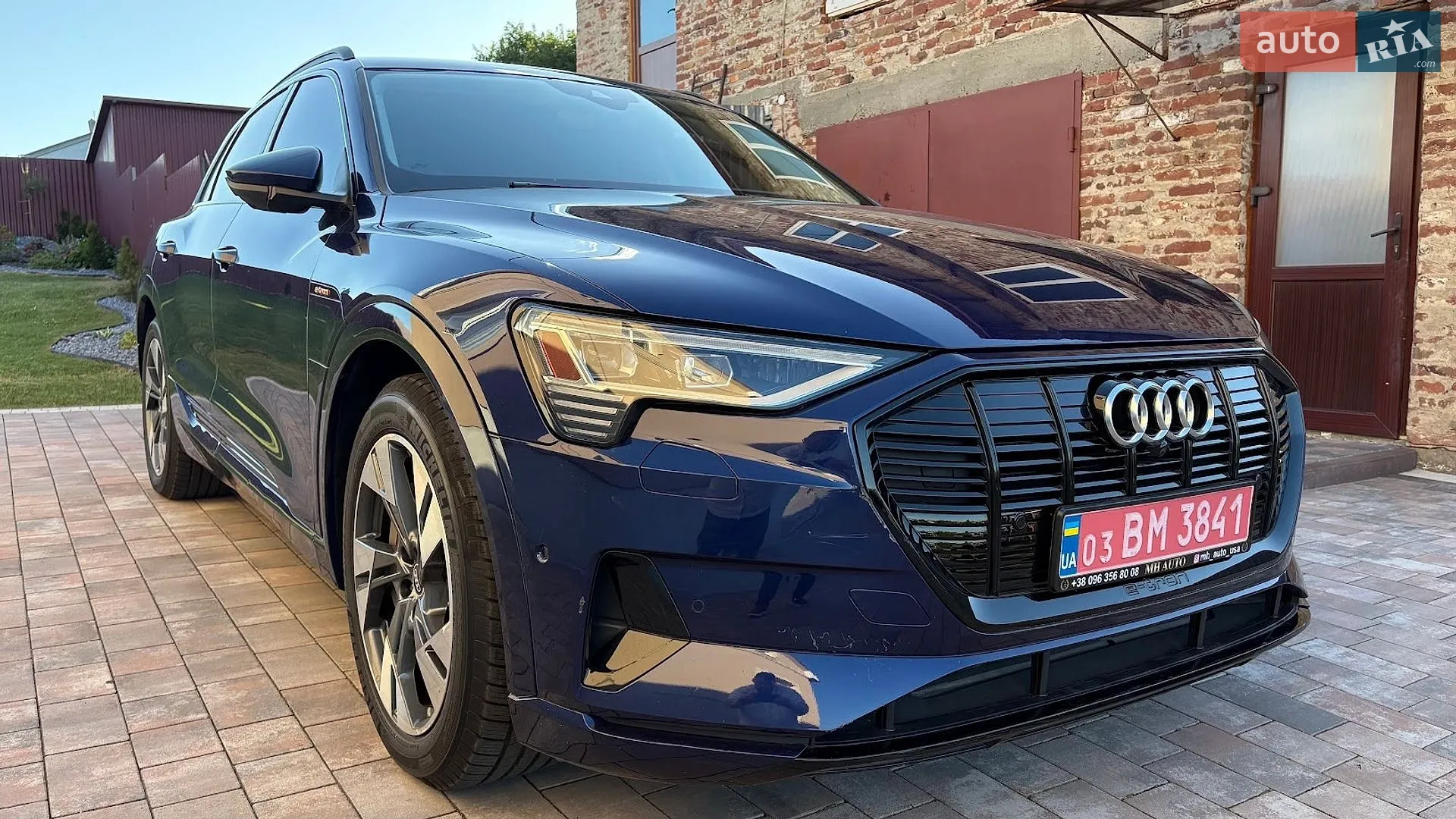 2021 Audi e-tron - фото 1
