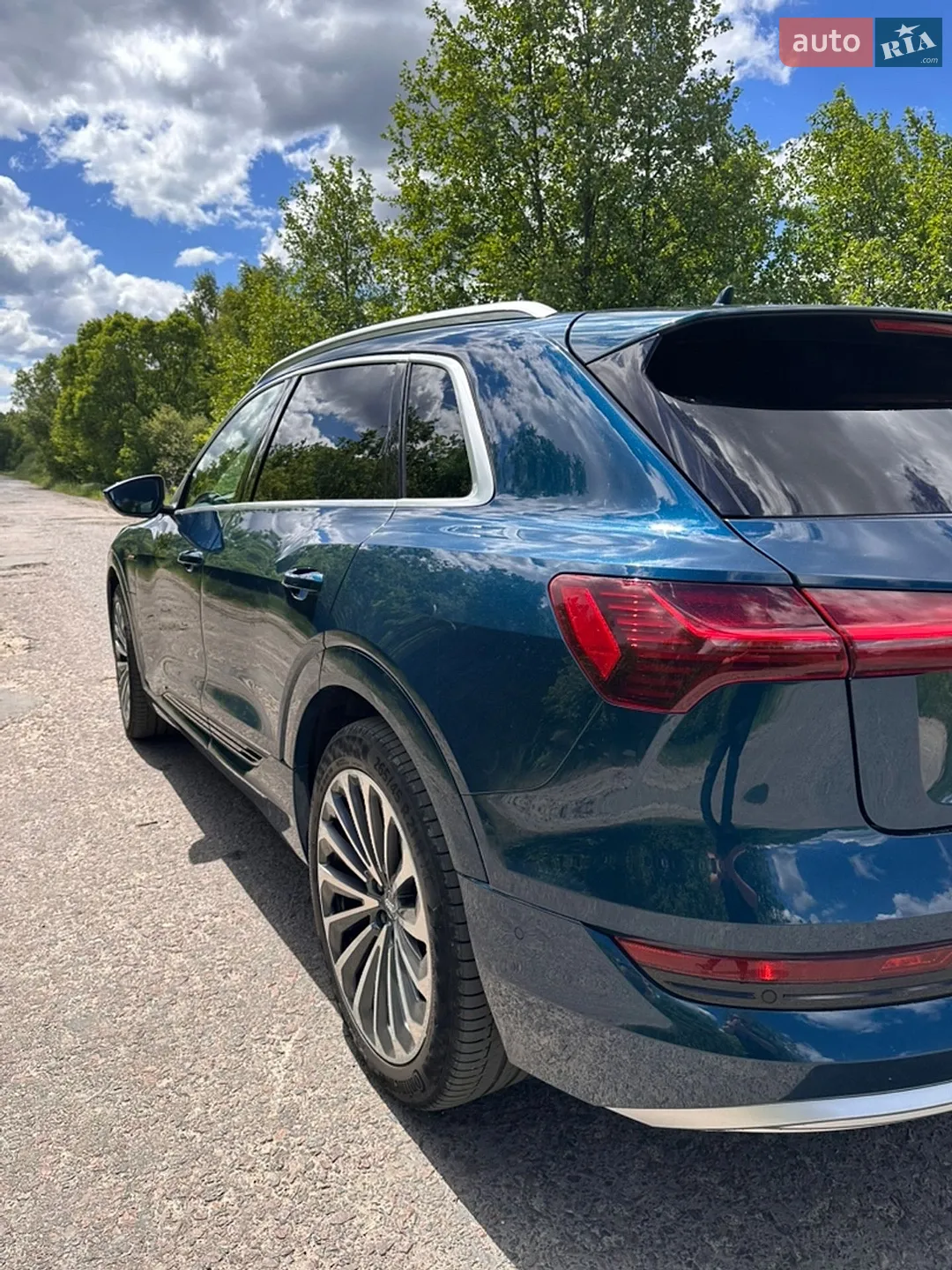 2019 Audi e-tron - мініатюра 11