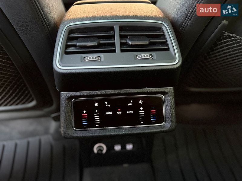 Внедорожник / Кроссовер Audi e-tron 2019 в Львове
