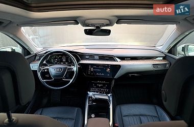 Внедорожник / Кроссовер Audi e-tron 2019 в Львове