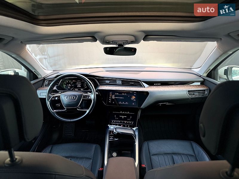 Внедорожник / Кроссовер Audi e-tron 2019 в Львове