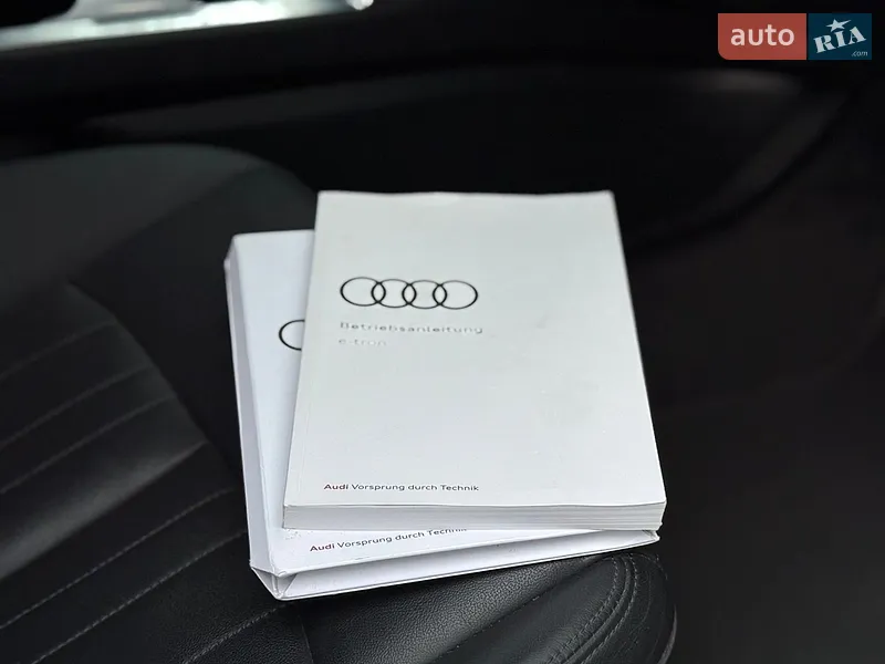 Внедорожник / Кроссовер Audi e-tron 2022 в Львове документ