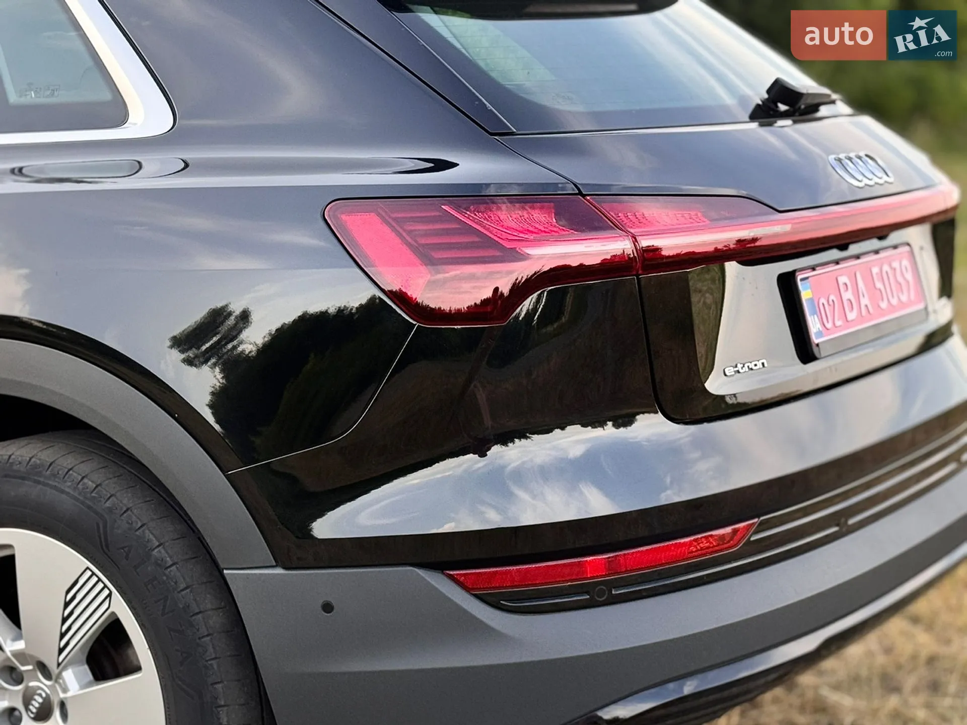 2019 Audi e-tron - мініатюра 3
